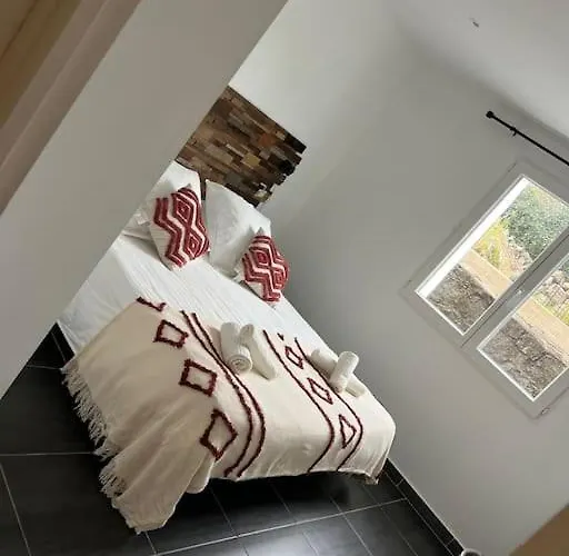 A Nepita Di Vecchio***